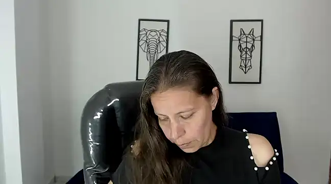 Snapshot of Milf_karlye chatting on December 7, 2024, 4:53 am Milf karlye online show from December 7, 2024, 4:53 am
