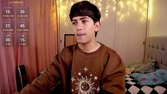 teobowny  online show from December 13, 2024, 5:00 pm