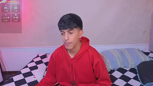 teobowny  online show from November 27, 2025, 1:35 pm