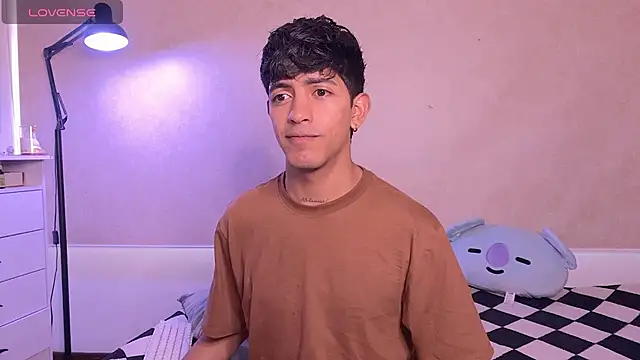 teobowny  online show from February 26, 2026, 8:30 pm