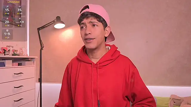 teobowny  online show from April 15, 2026, 1:51 pm