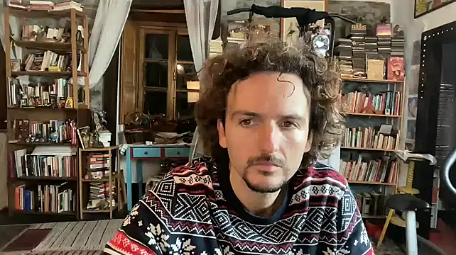Snapshot of Simon-The-Country-Boy chatting on December 7, 2024, 3:47 am Simon-The-Country-Boy online show from December 7, 2024, 3:47 am