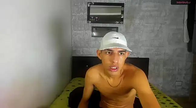 agustin thelondon online show from December 20, 2024, 5:29 pm