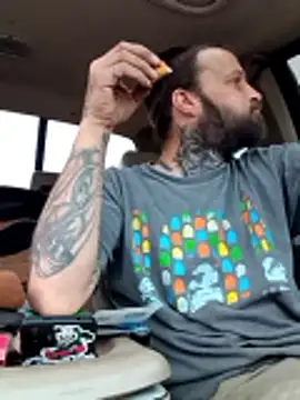 Snapshot of Whipit323 chatting on February 24, 2026, 10:30 pm Whipit323 online show from February 24, 2026, 10:30 pm