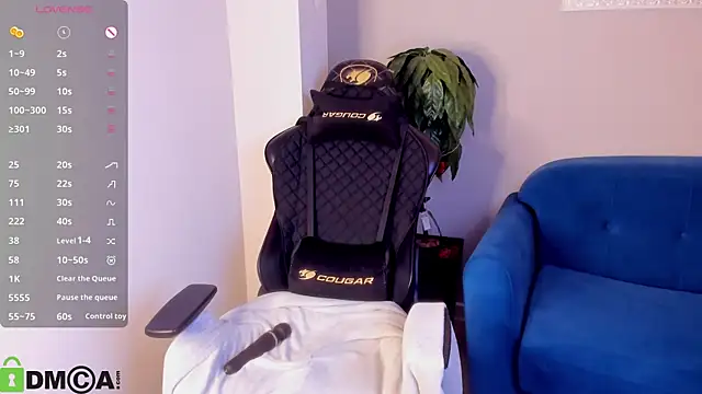 Jennifer Wadee online show from May 18, 2026, 4:07 am