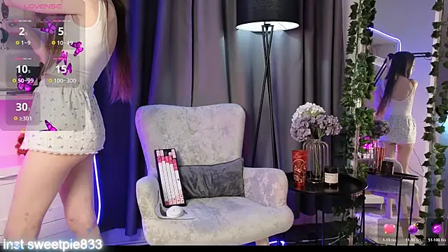 Snapshot of Anal_Girl_ chatting on February 26, 2026, 4:17 pm Anal Girl online show from February 26, 2026, 4:17 pm