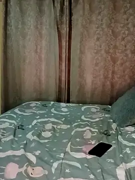 Luciouslips00 online show from September 8, 2025, 3:11 pm