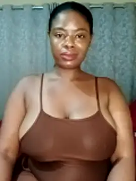 Luciouslips00 online show from November 9, 2025, 7:01 pm