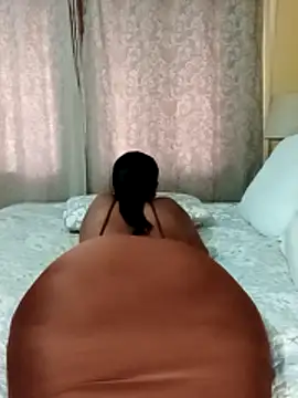 Luciouslips00 online show from November 21, 2025, 1:54 pm