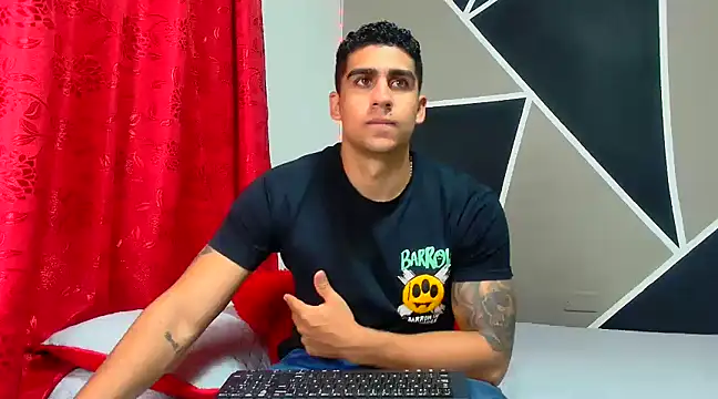 Snapshot of astrom_greyy chatting on January 10, 2025, 5:37 am astrom greyy online show from January 10, 2025, 5:37 am