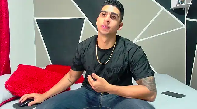 Snapshot of astrom_greyy chatting on January 18, 2025, 10:28 pm astrom greyy online show from January 18, 2025, 10:28 pm