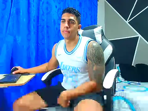 Snapshot of astrom_greyy chatting on September 30, 2025, 1:38 pm astrom greyy online show from September 30, 2025, 1:38 pm