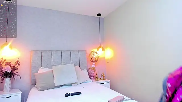 Snapshot of tutu_milf chatting on February 23, 2025, 1:10 pm tutu milf online show from February 23, 2025, 1:10 pm