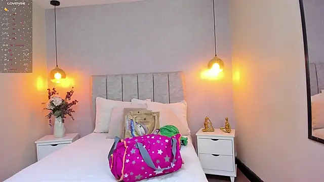 Snapshot of tutu_milf chatting on March 16, 2025, 1:27 pm tutu milf online show from March 16, 2025, 1:27 pm