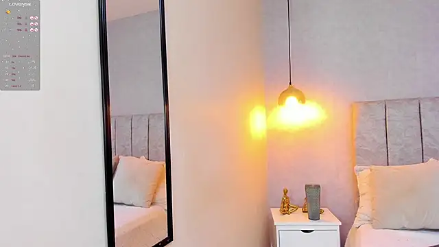 Snapshot of tutu_milf chatting on March 19, 2025, 10:20 pm tutu milf online show from March 19, 2025, 10:20 pm