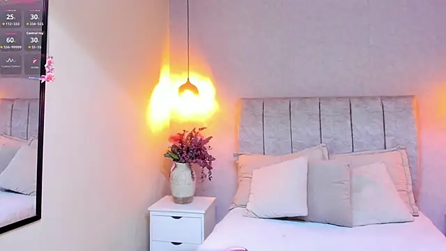 Snapshot of tutu_milf chatting on October 2, 2025, 7:10 pm tutu milf online show from October 2, 2025, 7:10 pm