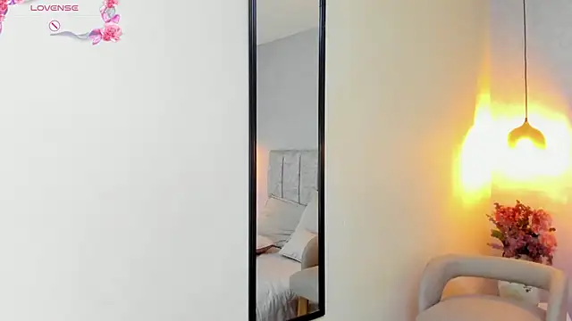 Snapshot of tutu_milf chatting on February 20, 2026, 7:14 pm tutu milf online show from February 20, 2026, 7:14 pm