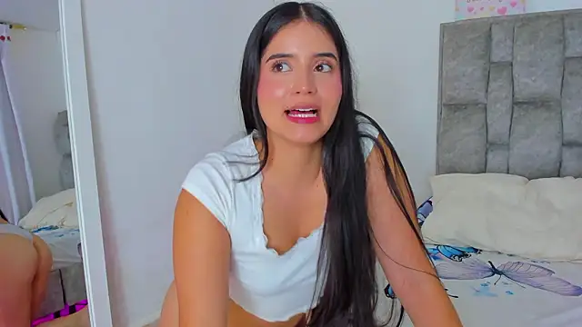 adhara  evanss online show from March 11, 2026, 2:28 am