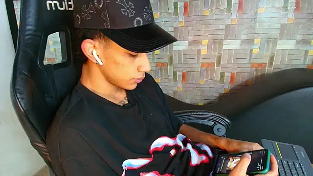 hares mds online show from January 11, 2026, 3:28 pm