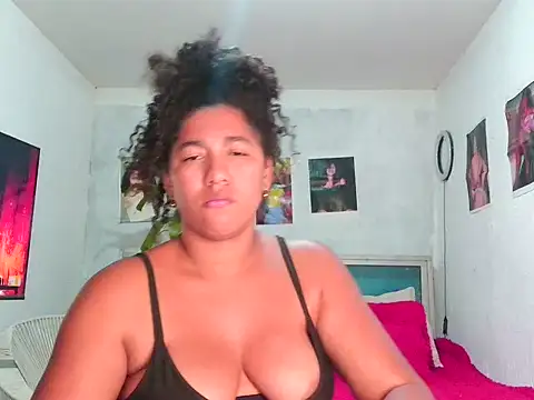 bellacrespalatina online show from April 21, 2026, 2:51 am