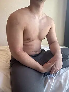 YU-KI00 online show from January 18, 2026, 3:43 am