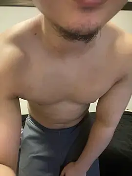 YU-KI00 online show from February 15, 2026, 10:25 am