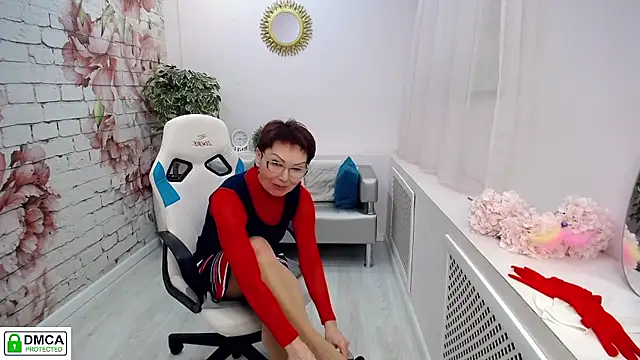 Snapshot of Cutie_Asya chatting on December 2, 2024, 8:52 am Cutie Asya online show from December 2, 2024, 8:52 am