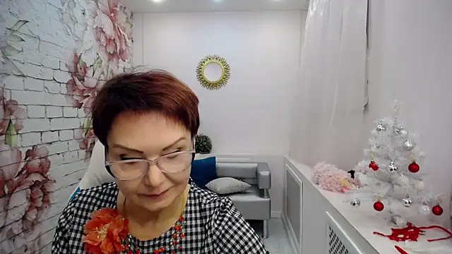 Snapshot of Cutie_Asya chatting on December 16, 2024, 4:45 am Cutie Asya online show from December 16, 2024, 4:45 am