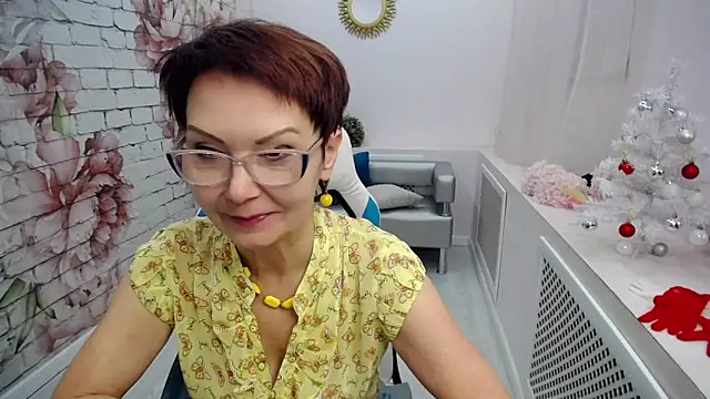 Snapshot of Cutie_Asya chatting on December 18, 2024, 8:53 am Cutie Asya online show from December 18, 2024, 8:53 am
