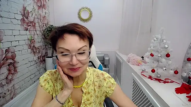 Snapshot of Cutie_Asya chatting on December 24, 2024, 8:11 am Cutie Asya online show from December 24, 2024, 8:11 am