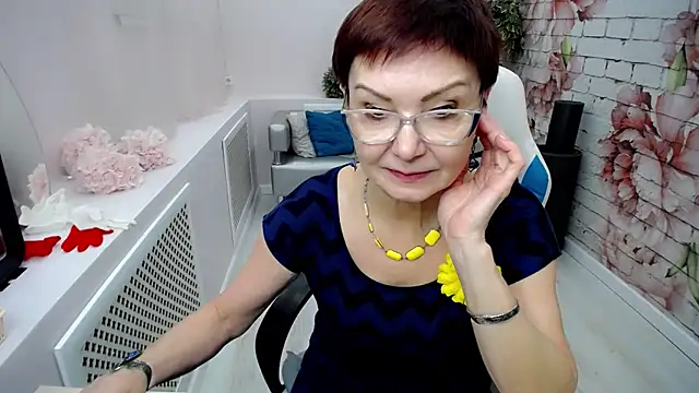 Snapshot of Cutie_Asya chatting on January 27, 2025, 11:32 am Cutie Asya online show from January 27, 2025, 11:32 am
