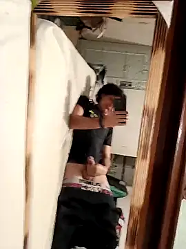 frank32love online show from March 10, 2026, 4:17 am