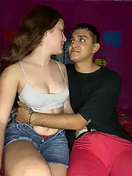 Snapshot of Jonlis01 chatting on March 22, 2025, 11:09 pm Jonlis01 online show from March 22, 2025, 11:09 pm