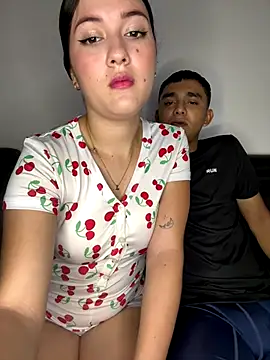 Snapshot of Jonlis01 chatting on December 16, 2025, 2:22 pm Jonlis01 online show from December 16, 2025, 2:22 pm