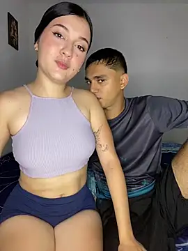 Snapshot of Jonlis01 chatting on April 9, 2026, 9:42 pm Jonlis01 online show from April 9, 2026, 9:42 pm