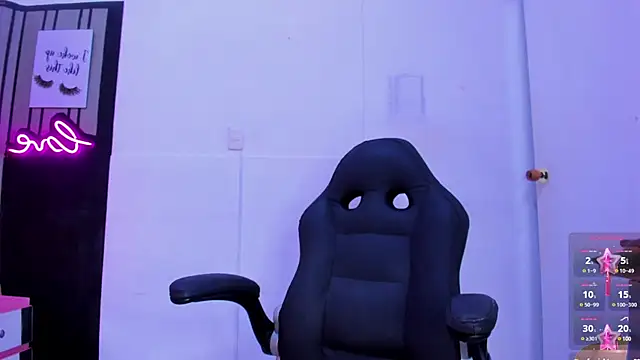 Snapshot of Brithanyslim chatting on December 27, 2024, 11:10 pm Brithanyslim online show from December 27, 2024, 11:10 pm