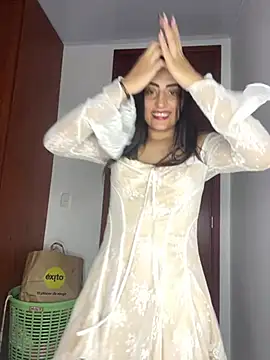 EmySofia online show from July 9, 2026, 4:38 am