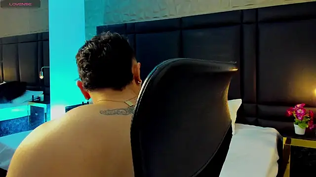 JossAckland online show from February 13, 2025, 2:42 pm