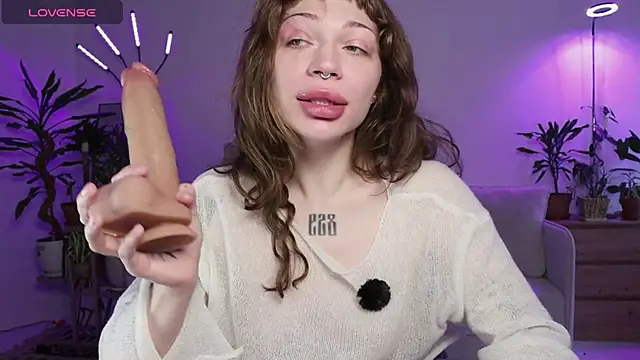 PaulaPratt online show from February 24, 2026, 5:49 am