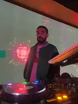 Snapshot of djtimka chatting on October 12, 2025, 6:29 pm djtimka online show from October 12, 2025, 6:29 pm