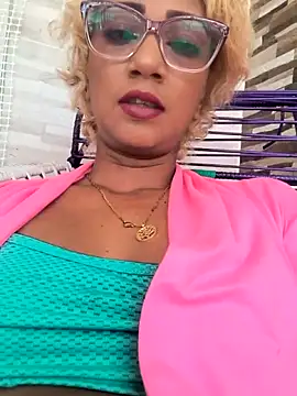 Snapshot of Amaliu_ chatting on February 6, 2026, 1:14 pm Amaliu online show from February 6, 2026, 1:14 pm