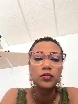 Snapshot of Amaliu_ chatting on February 20, 2026, 3:01 pm Amaliu online show from February 20, 2026, 3:01 pm