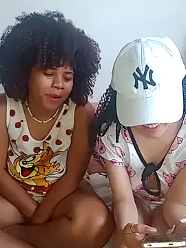 Snapshot of DANIELA_MICHEL chatting on December 13, 2024, 2:49 pm DANIELA MICHEL online show from December 13, 2024, 2:49 pm