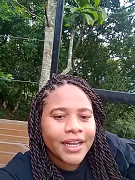 Snapshot of DANIELA_MICHEL chatting on December 16, 2024, 9:20 pm DANIELA MICHEL online show from December 16, 2024, 9:20 pm