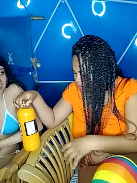 Snapshot of DANIELA_MICHEL chatting on December 17, 2024, 10:44 am DANIELA MICHEL online show from December 17, 2024, 10:44 am