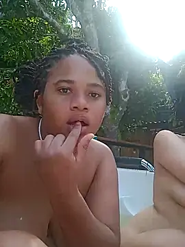 Snapshot of DANIELA_MICHEL chatting on December 17, 2024, 1:49 pm DANIELA MICHEL online show from December 17, 2024, 1:49 pm