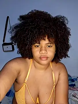 Snapshot of DANIELA_MICHEL chatting on January 10, 2025, 12:59 am DANIELA MICHEL online show from January 10, 2025, 12:59 am