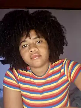 Snapshot of DANIELA_MICHEL chatting on February 3, 2025, 9:39 pm DANIELA MICHEL online show from February 3, 2025, 9:39 pm