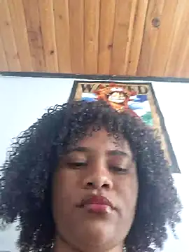 Snapshot of DANIELA_MICHEL chatting on February 19, 2025, 4:00 pm DANIELA MICHEL online show from February 19, 2025, 4:00 pm