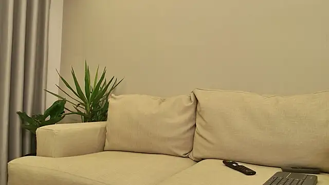 Snapshot of agussaenz chatting on June 22, 2026, 11:24 pm agussaenz online show from June 22, 2026, 11:24 pm
